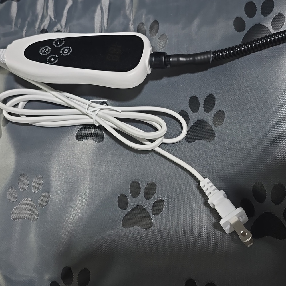 Large Dog Heating Pad 34x21in - Picture 3 of 4